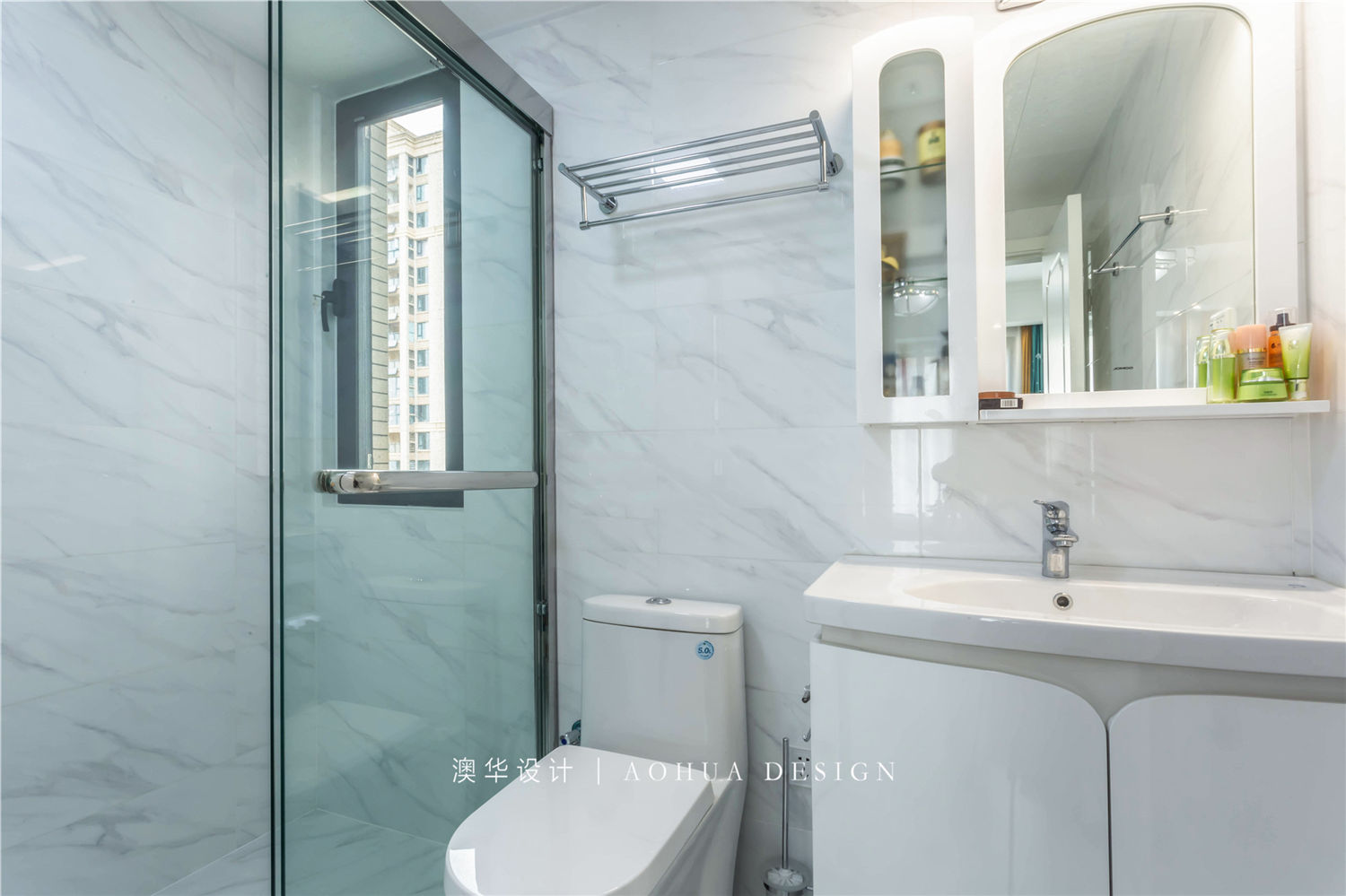 復(fù)地東湖國(guó)際171㎡簡(jiǎn)歐