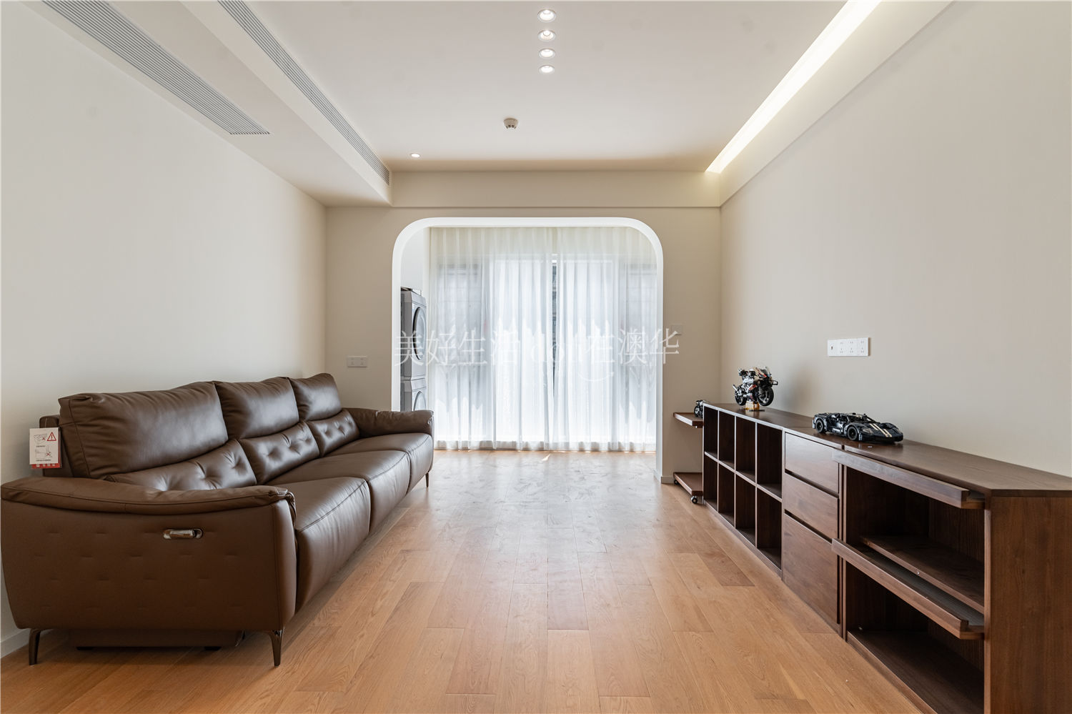 華發(fā)中城薈中央首府裝修,武漢裝修設(shè)計,現(xiàn)代原木風裝修