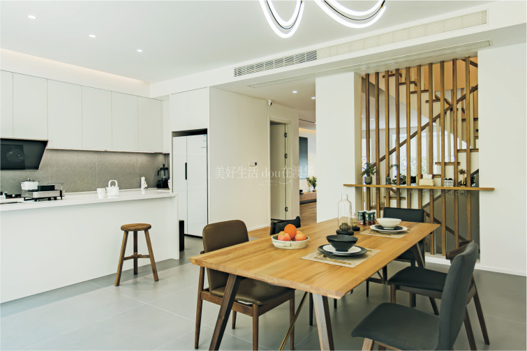 盤龍水岸沁園裝修,武漢裝修設計