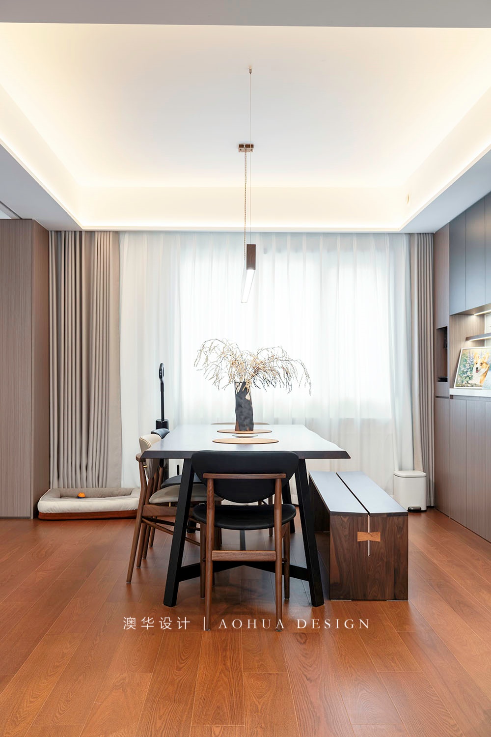 世紀江尚裝修,意式極簡風格