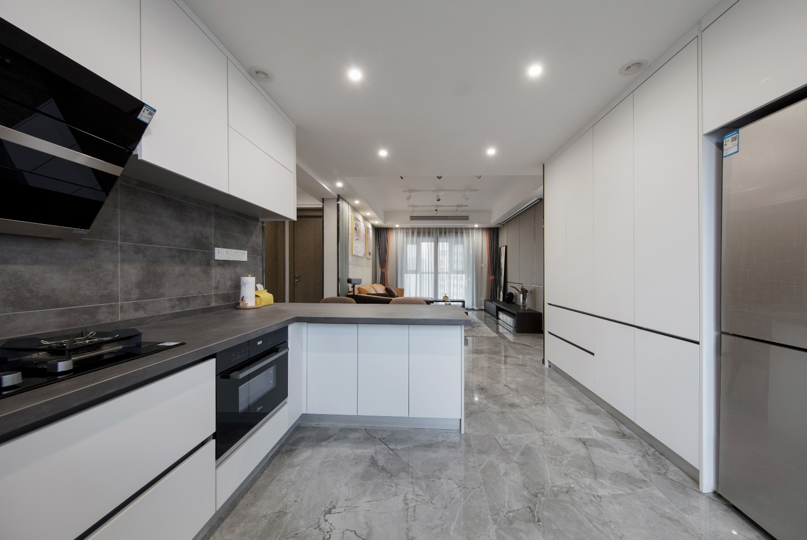 051753350170.jpg 廚房.jpg