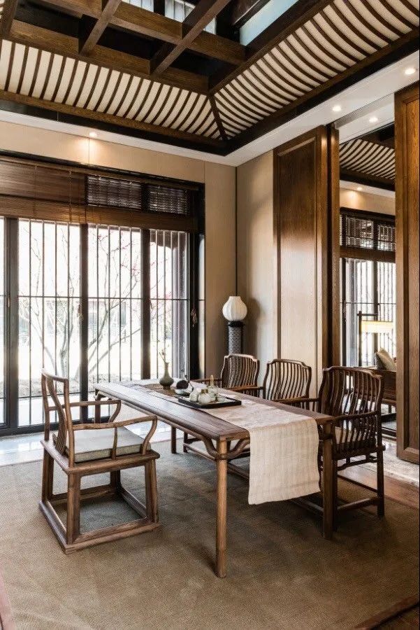 161058570433.jpg 161058570433.jpg